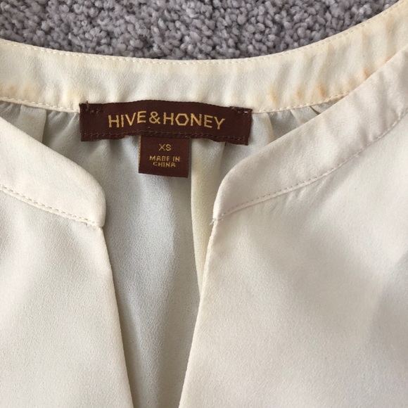 Hive & Honey Blouse - Picture 2 of 6